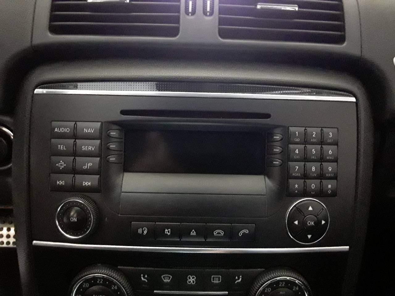 CHEVROLET Music Player Without GPS A2518201079 25605955