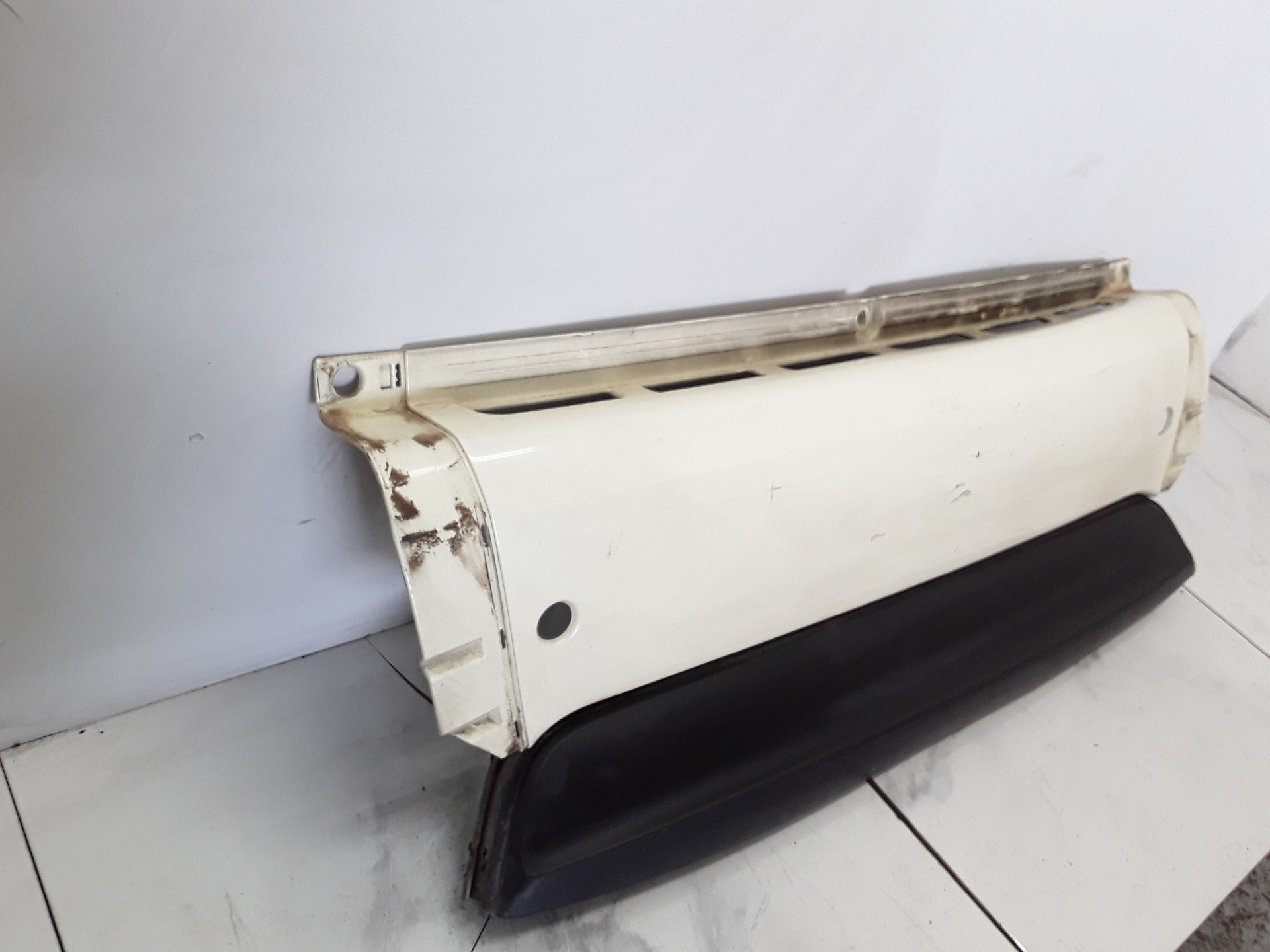 VOLKSWAGEN Rear Bumper 0000941 25605969