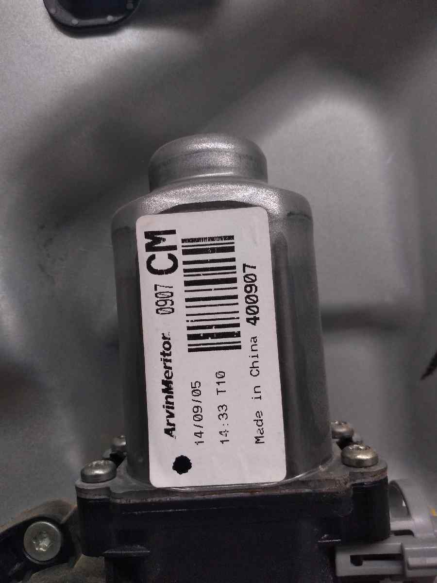 HYUNDAI Santa Fe CM (2006-2013) Regulator de geam ușă stânga față 25605184