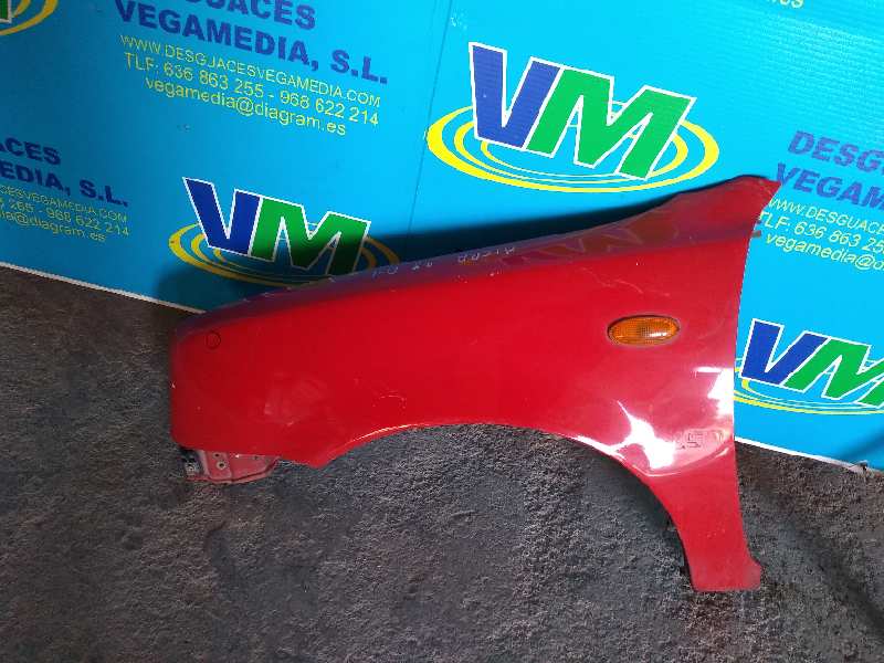 NISSAN Micra K11 (1992-2003) Front Left Fender ROJO 18847749