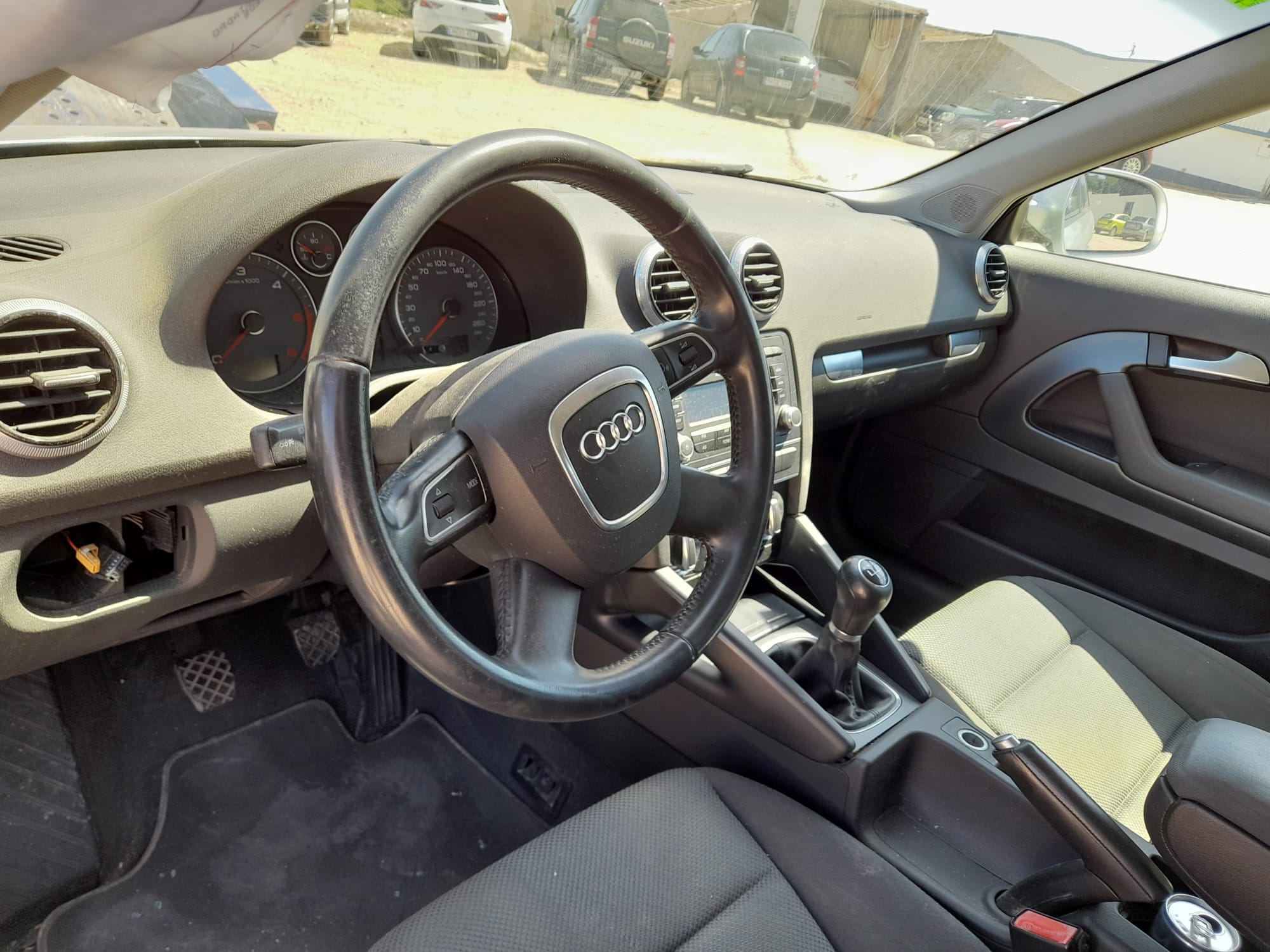 AUDI A2 8Z (1999-2005) Другие внутренние детали 8P0947135D 19061832