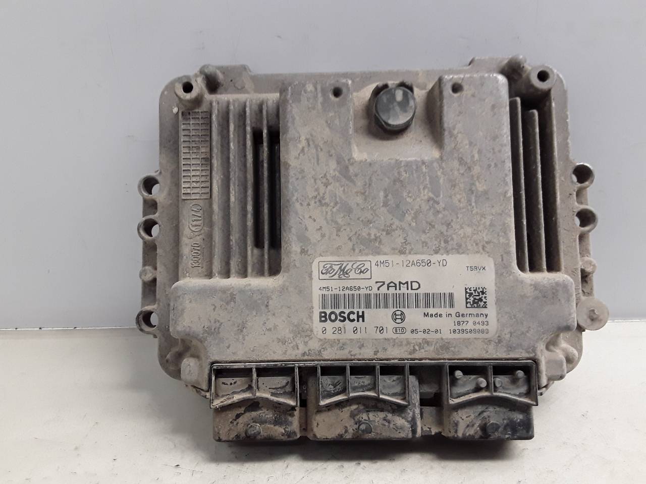 PEUGEOT 3008 1 generation (2010-2016) Moottorin ohjausyksikkö ECU 0281011701 25628334