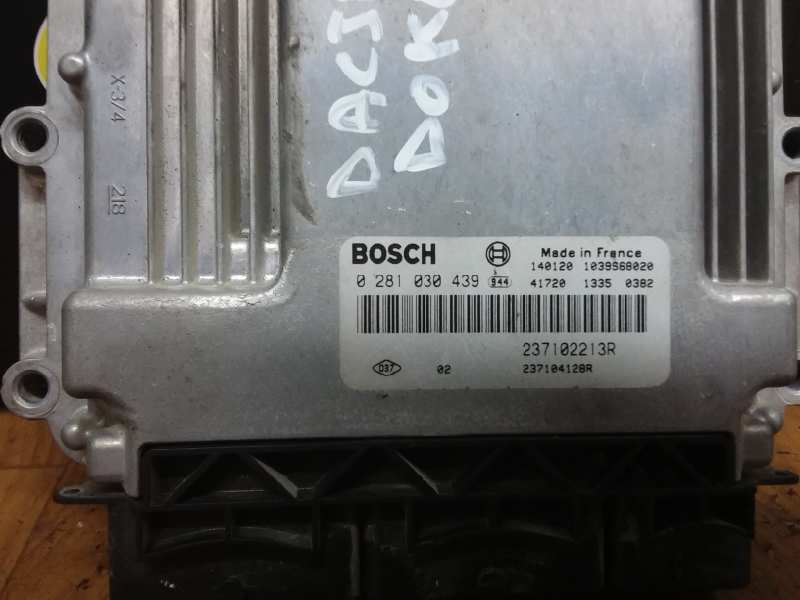 DACIA Duster 1 generation (2010-2017) Motorkontrolenhed ECU 0281030439 18879873