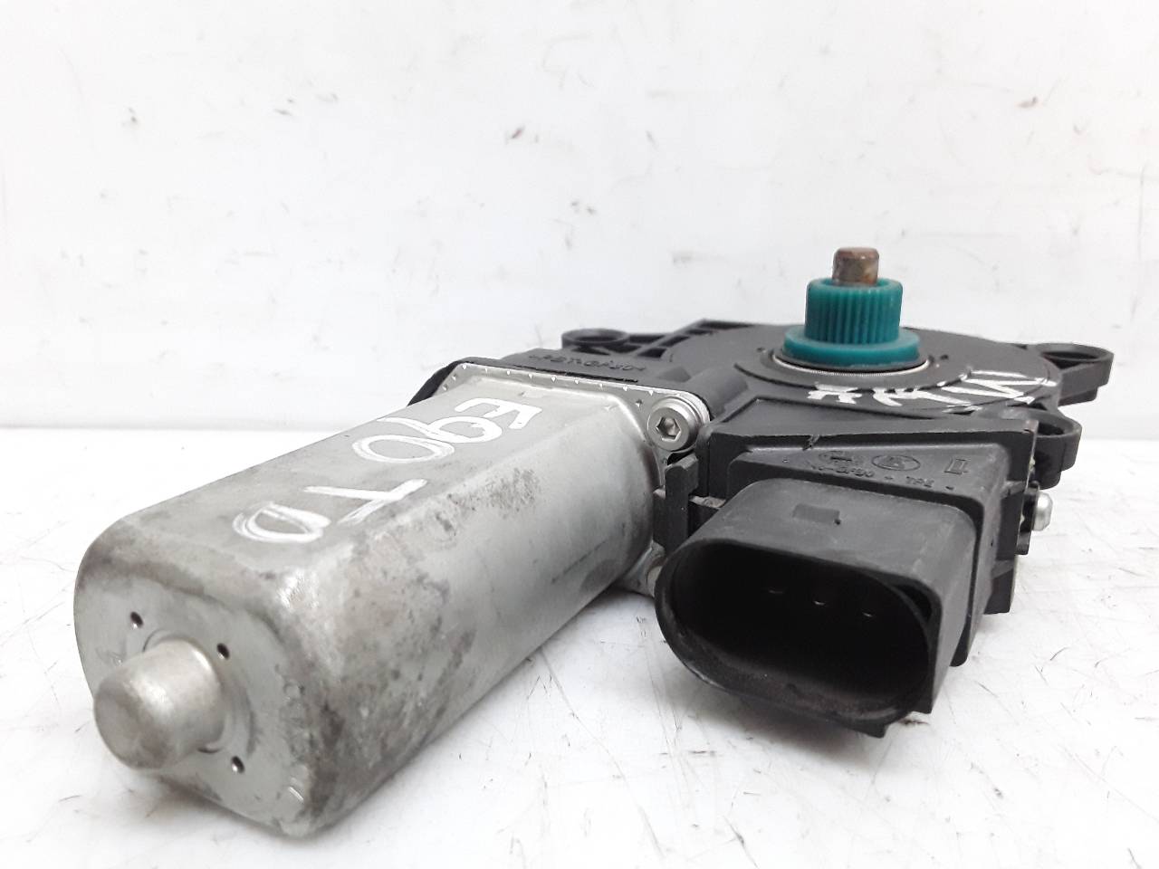 BMW 3 Series E90/E91/E92/E93 (2004-2013) Rear Right Door Window Control Motor 3G0432B 25605930