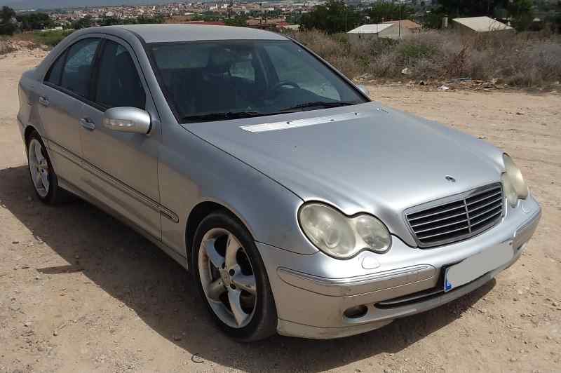 MERCEDES-BENZ C-Class W203/S203/CL203 (2000-2008) Priekinis dešinys žibintas A2038200261 25594519