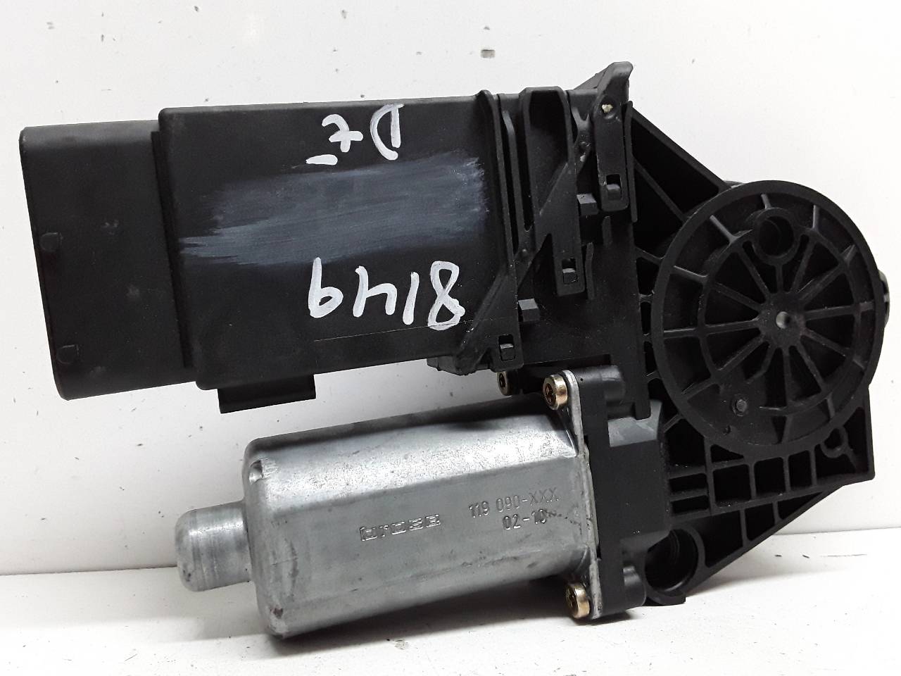 VOLKSWAGEN Passat B5 (1996-2005) Front Right Door Window Control Motor 0130821694 19047129