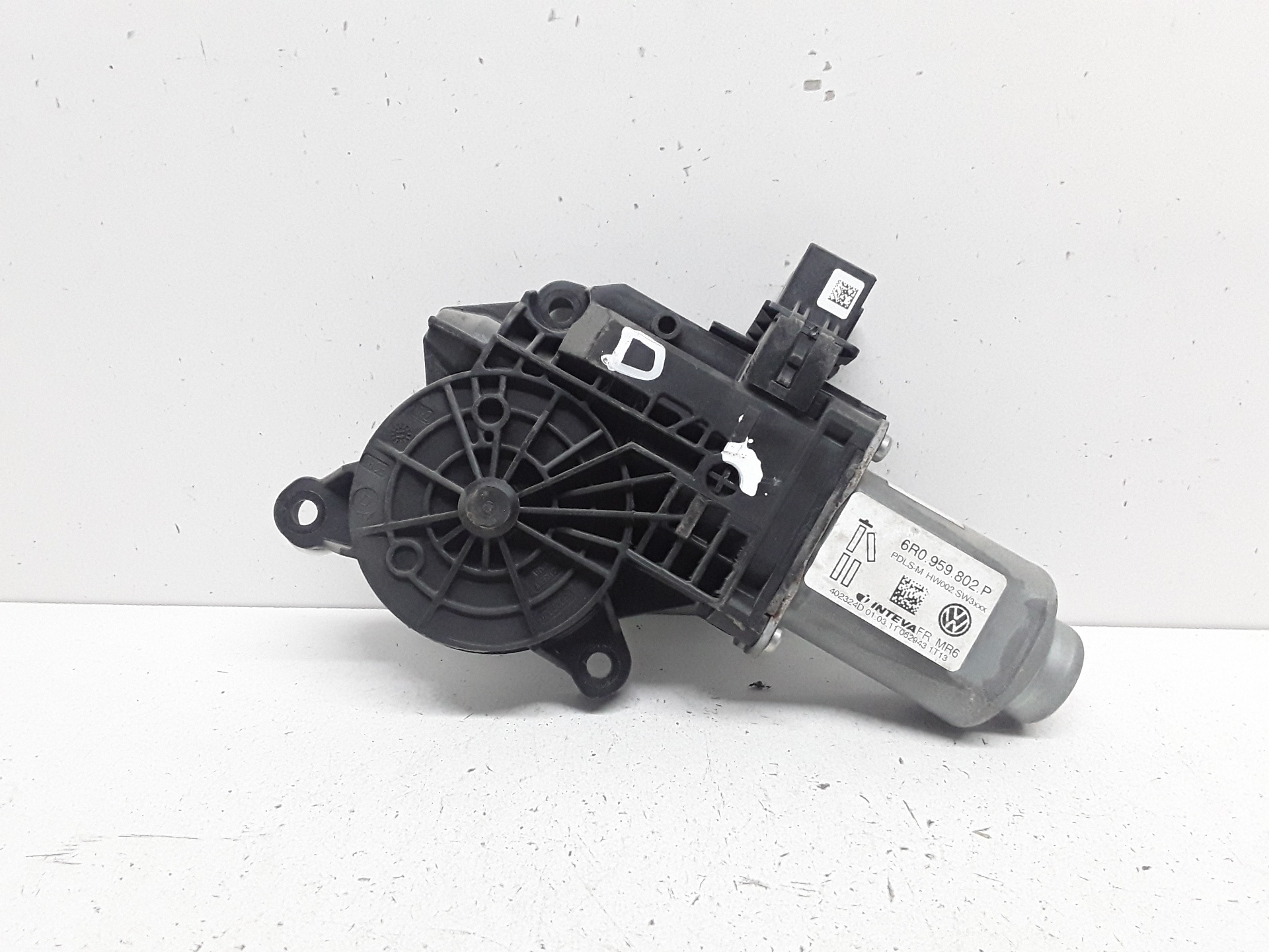 SKODA Fabia 2 generation  (2010-2014) Moteur de commande de vitre de porte avant droite 6R0959802P 25628205