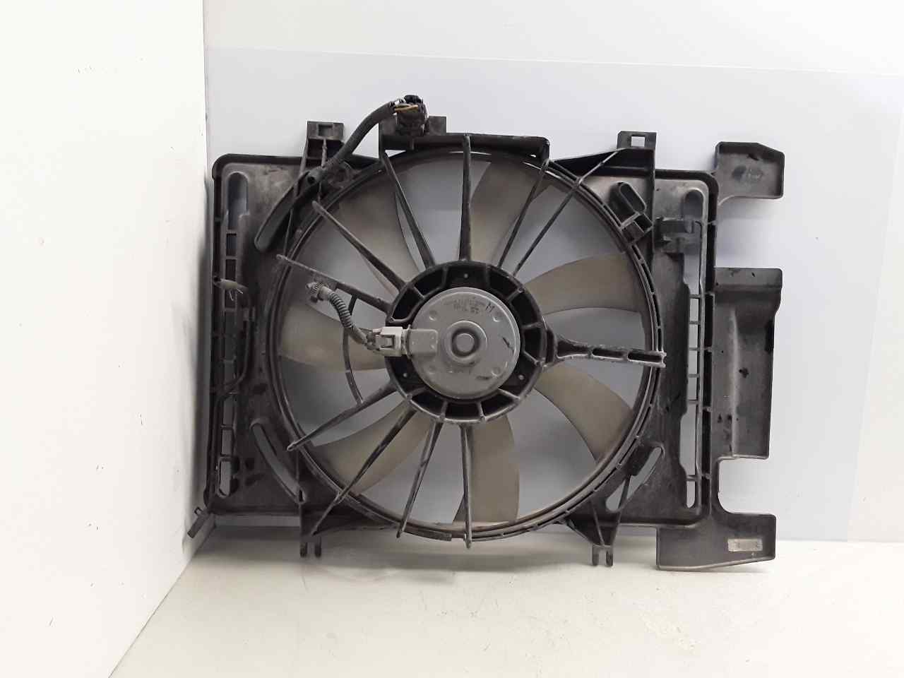 TOYOTA Yaris 2 generation (2005-2012) Diffuser Fan 153630C050 25623901