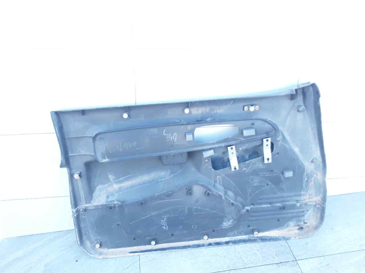 VAUXHALL Front Right Door Panel MR189029 25615413