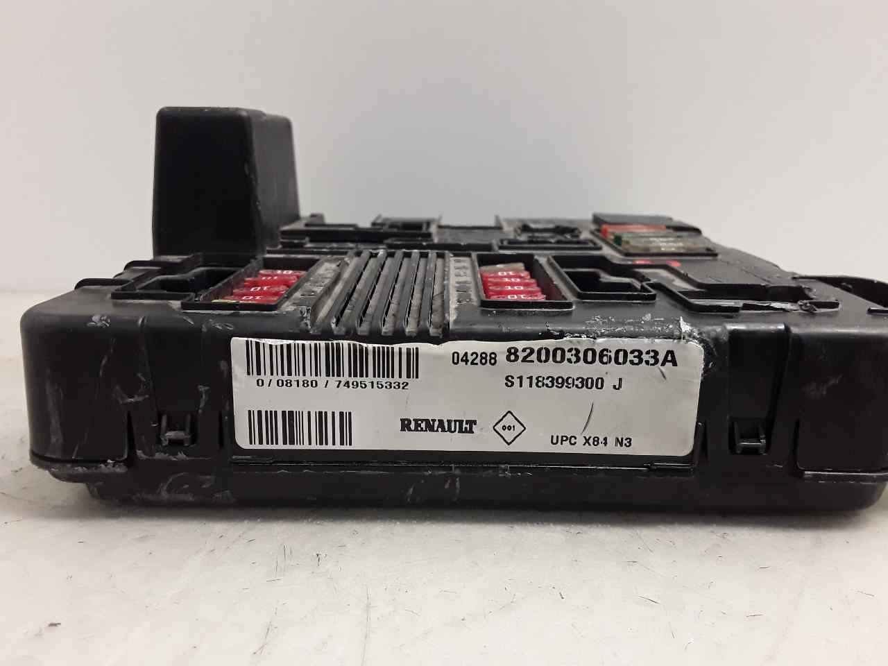 LANCIA Fuse Box 8200306033A 25606074