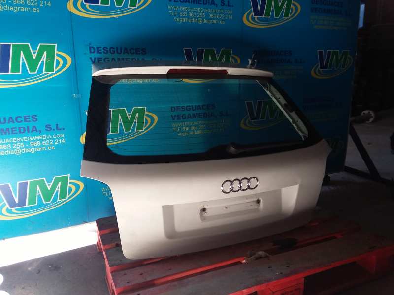 AUDI A3 8P (2003-2013) Крышка багажника 25605782