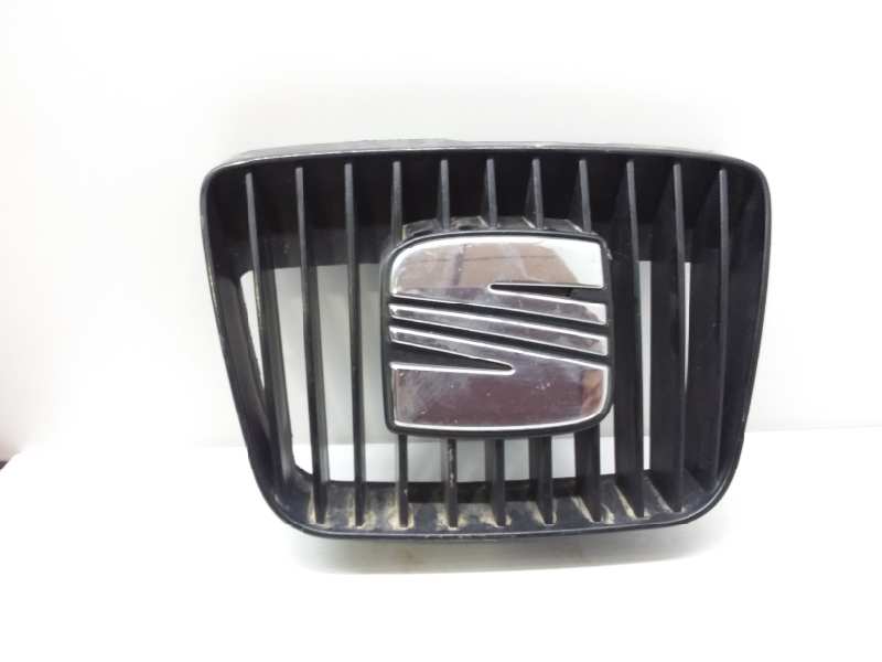 SEAT Cordoba 1 generation (1993-2003) Grila radiatorului 6K0853654D 18922989