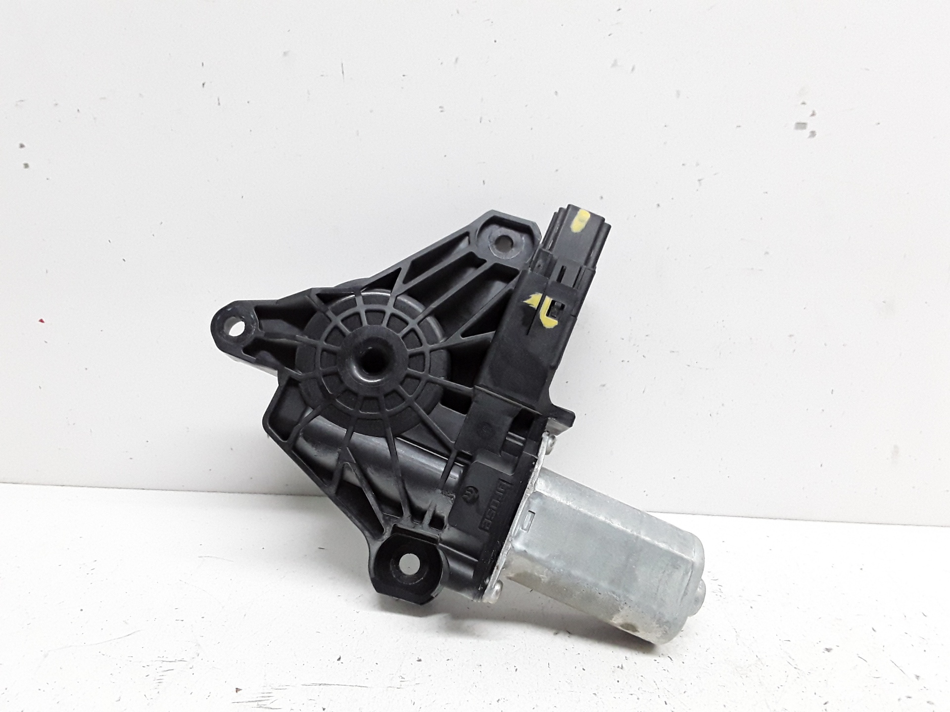 VOLVO V40 2 generation (2012-2020) Moteur de commande de vitre de porte arrière gauche C17544100 18947046