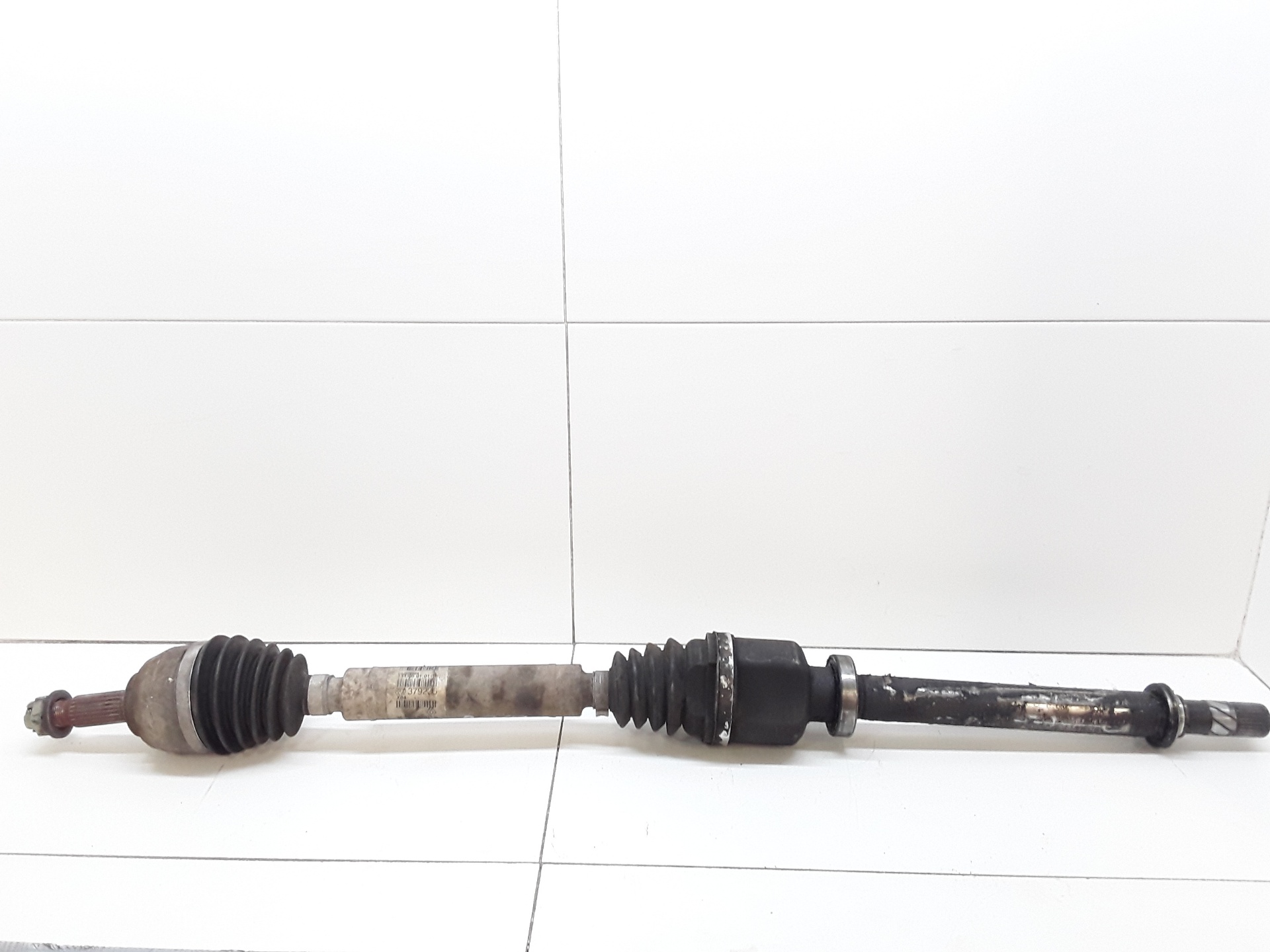 VAUXHALL Front Right Driveshaft 8200379235 25622950