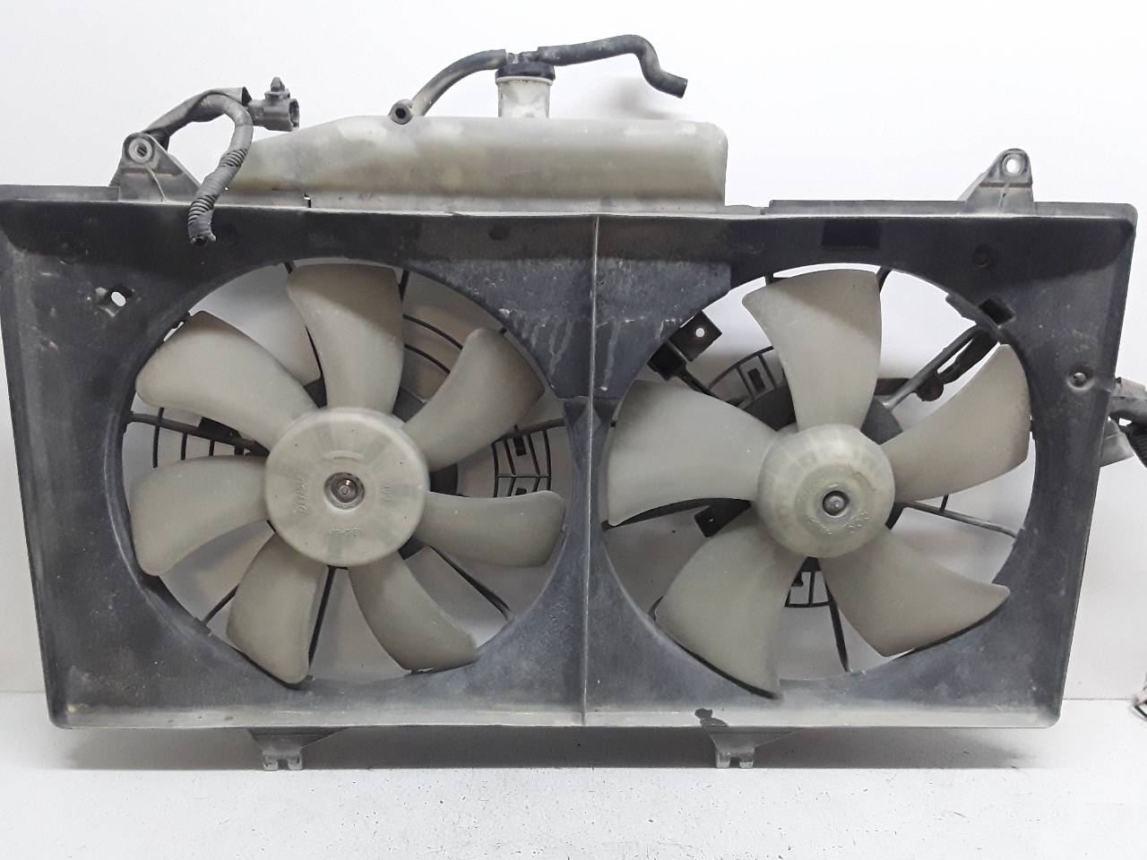 VOLKSWAGEN LT 1 generation (1975-1995) Diffuser Fan 160008000 25625251