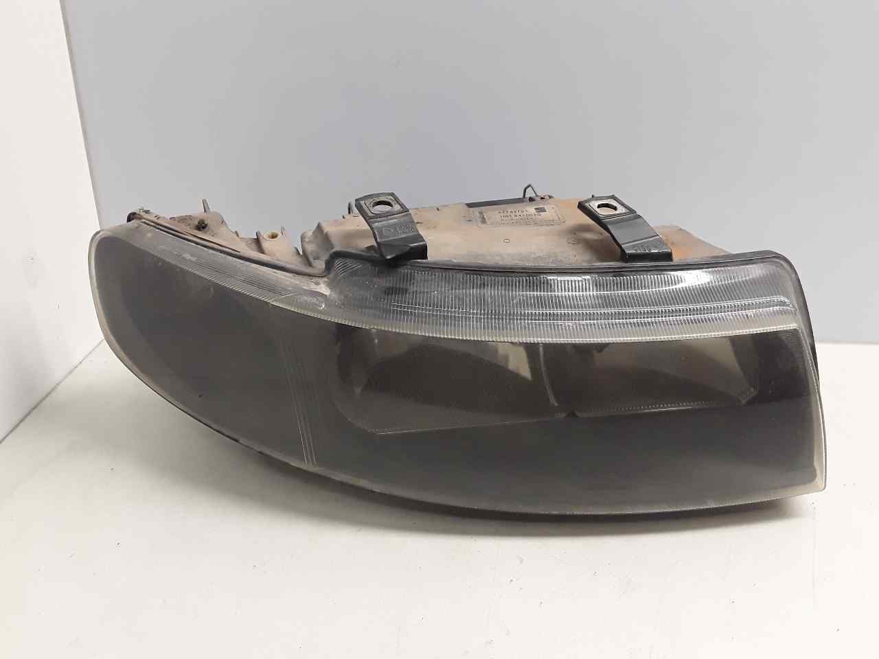 NISSAN Toledo 2 generation (1999-2006) Front Right Headlight 1M1941002D 22756349