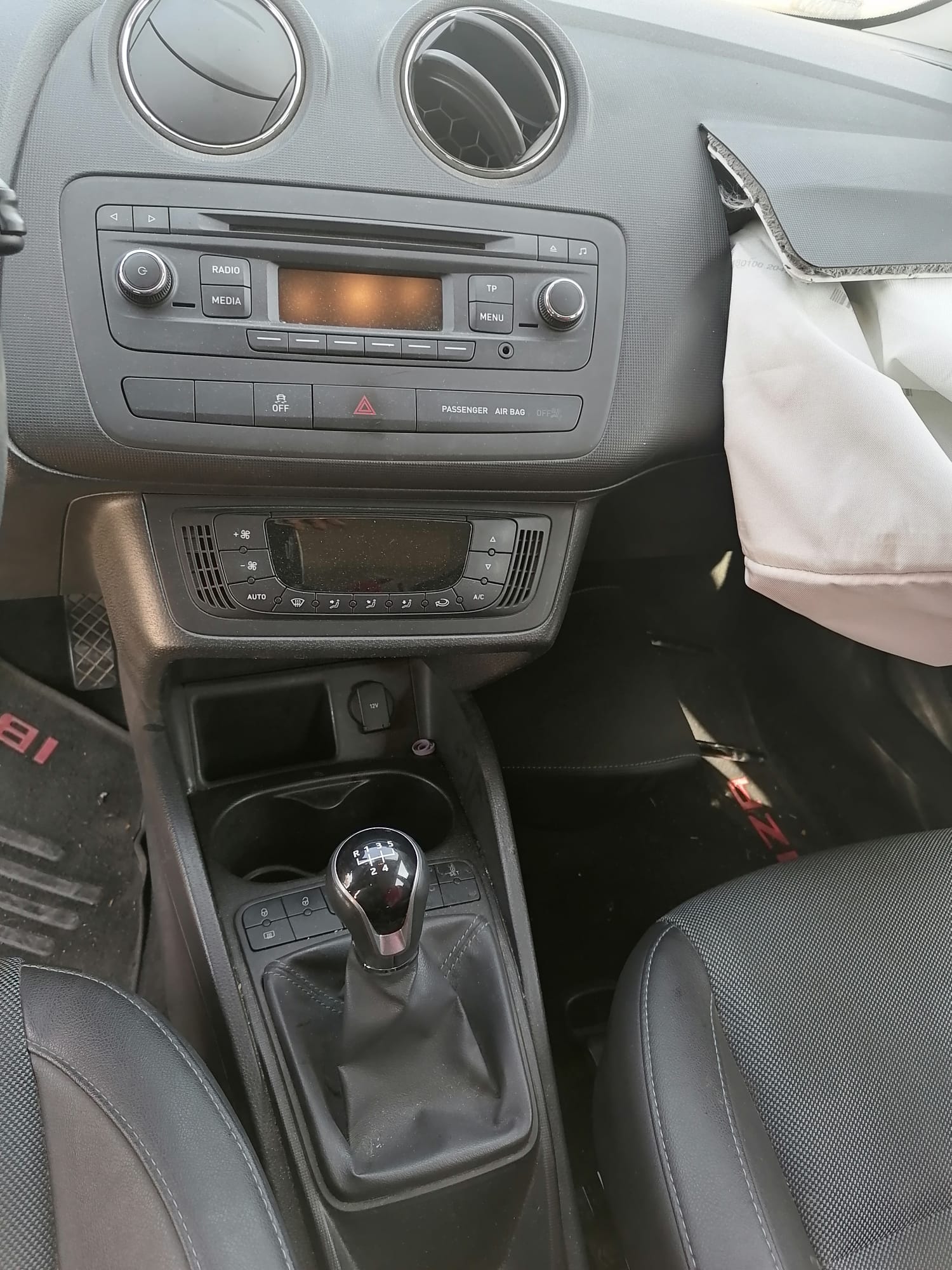 SEAT Ibiza 4 generation (2008-2017) Tuyau flexible AC 6Q0820721R 25611583