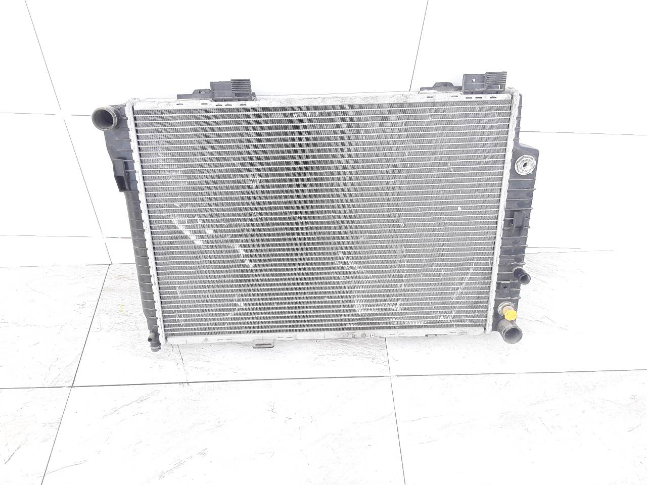 TOYOTA Urban Cruiser 1 generation (2008-2020) Gaisa kondensācijas radiators 202500000064 25611667