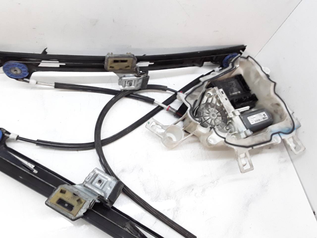 SEAT Toledo 3 generation (2004-2010) Front Left Door Window Regulator Motor 1T0959701L 19163275