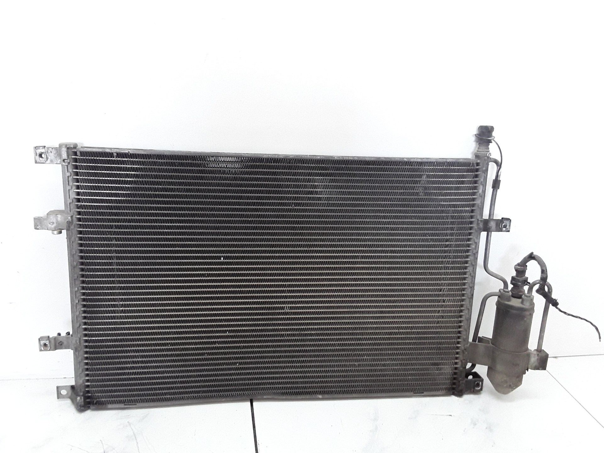 SKODA S60 1 generation (2000-2009) Radiateur de climatisation 30676602 18979717