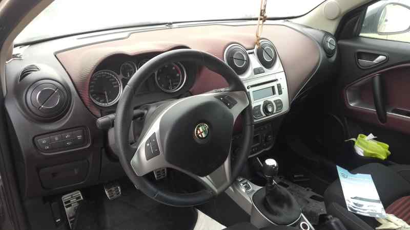 ALFA ROMEO MiTo 955 (2008-2020) Левая противотуманка переднего бампера 00505085950 25605609