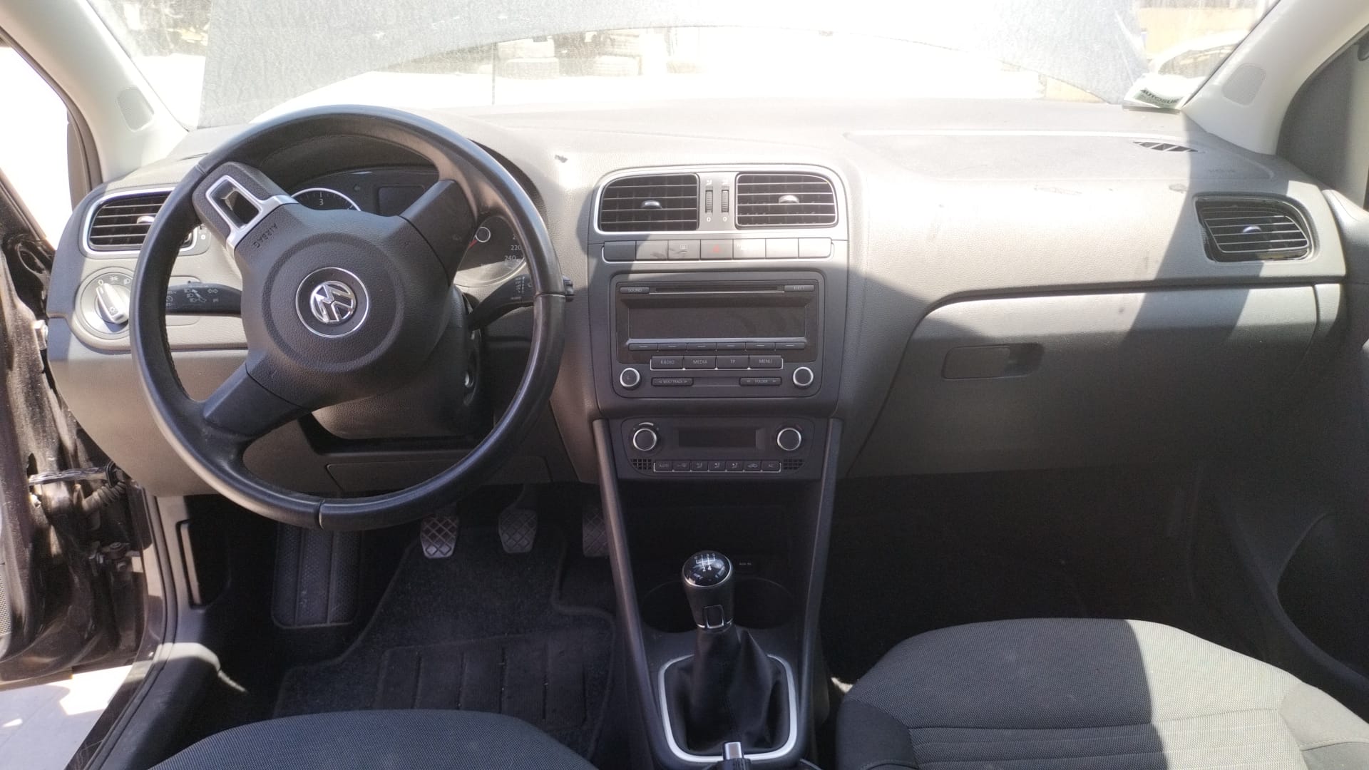 VOLKSWAGEN Polo 6 generation (2017-2024) Priekšējās kreisās durvis 6Q3831055K 25416519