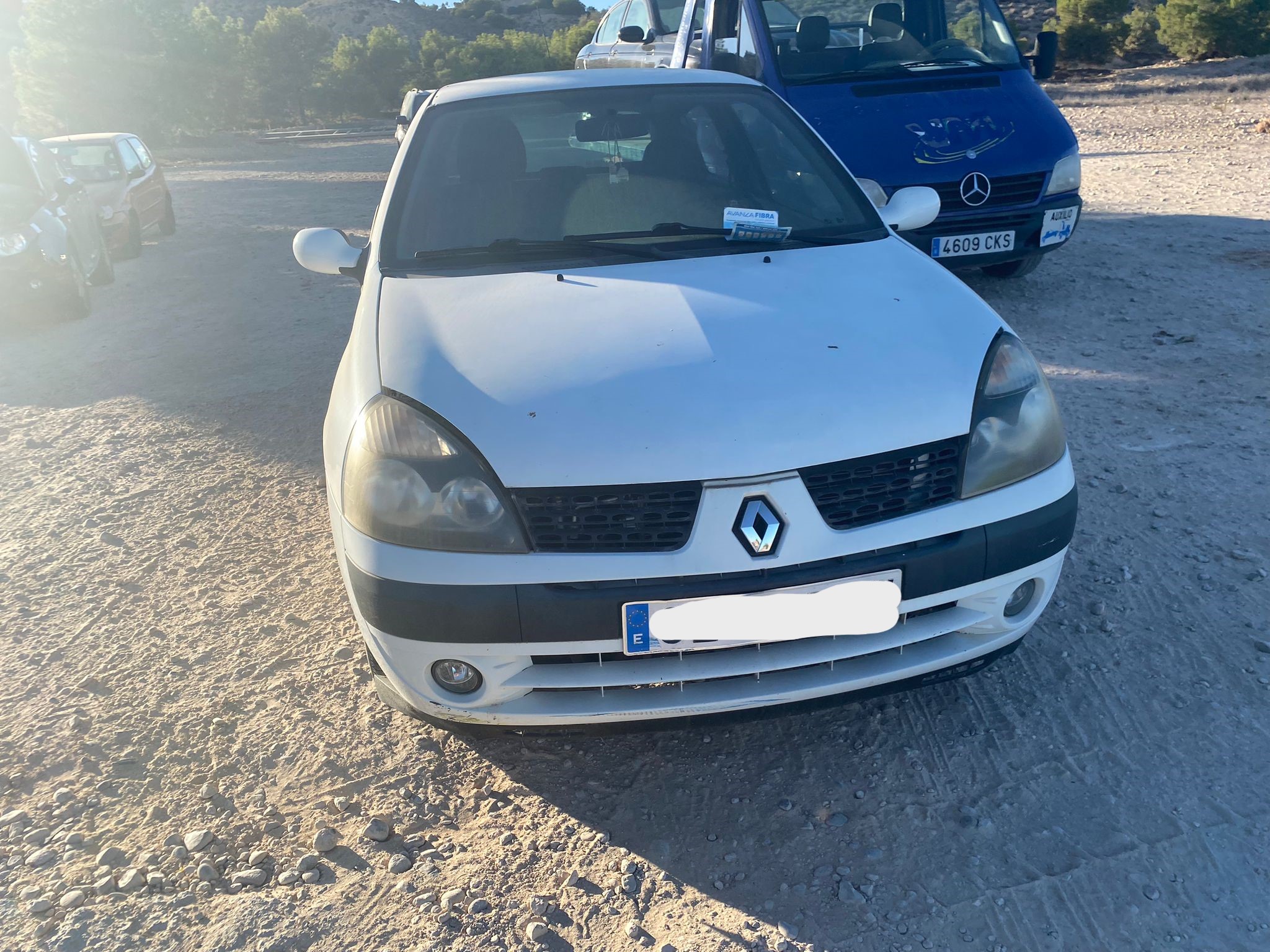 RENAULT Clio 1 generation (1990-1998) Противотуманка бампера передняя правая 8200002470 25625937