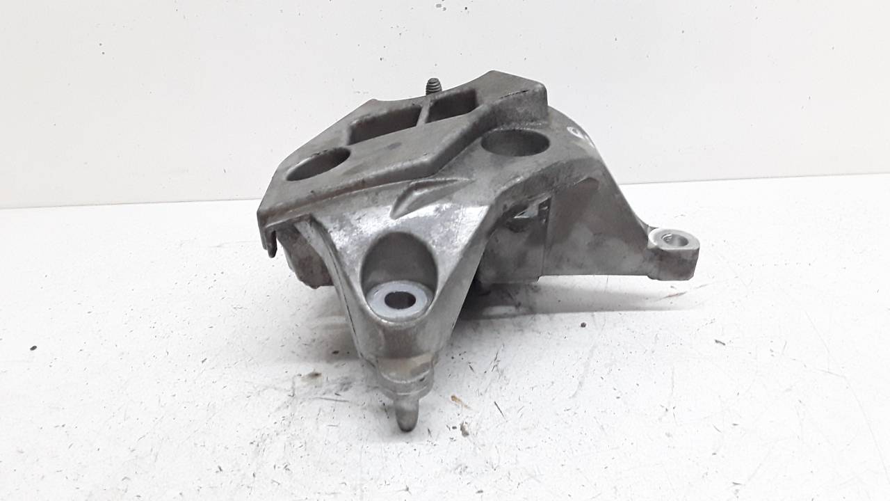 RENAULT Clio 1 generation (1990-1998) Bal oldali motorblokk 8200267625A 25623562