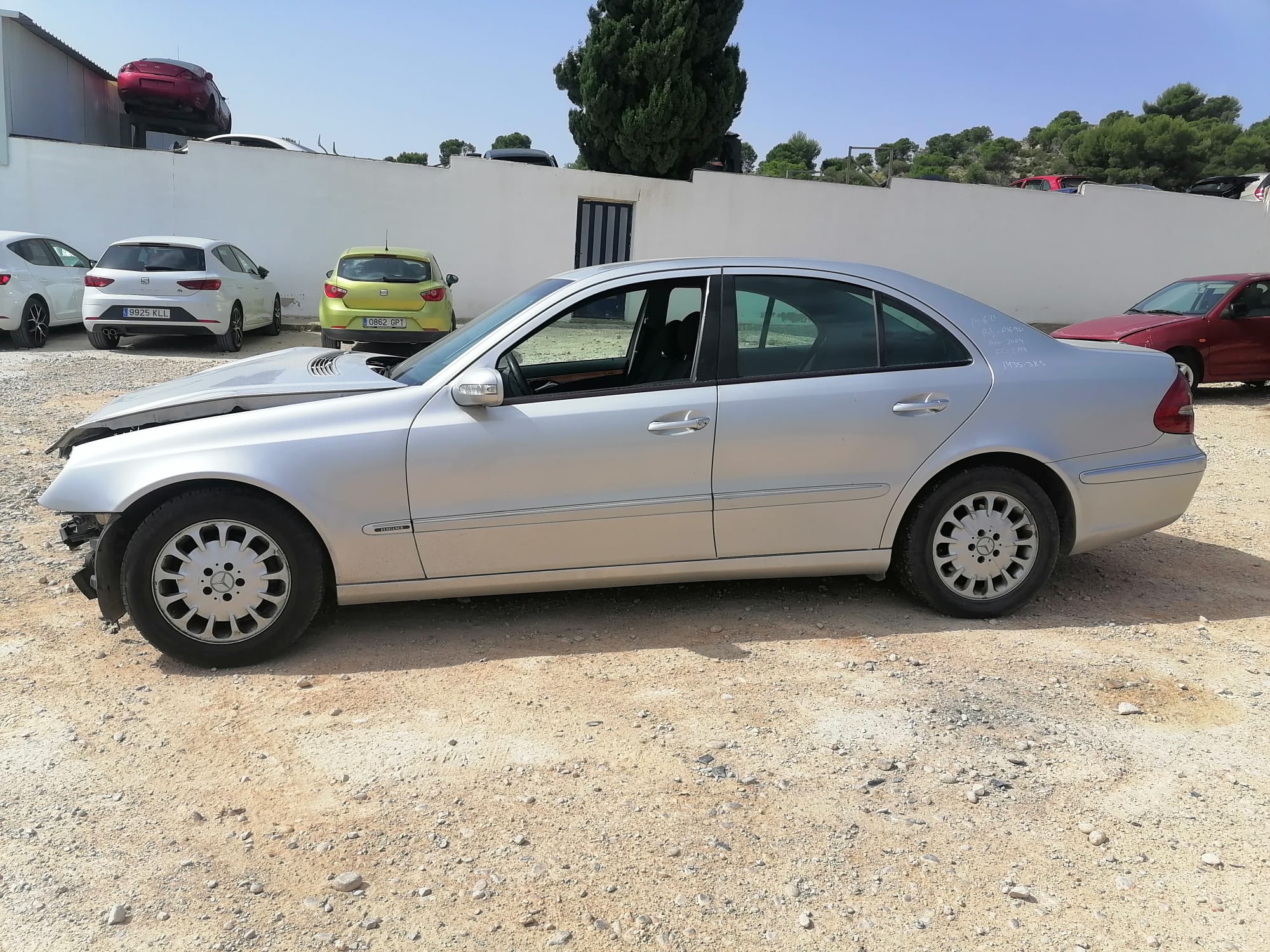 MAZDA E-Class W211/S211 (2002-2009) Egyéb díszítőcsík-részek A2116800350 19092401