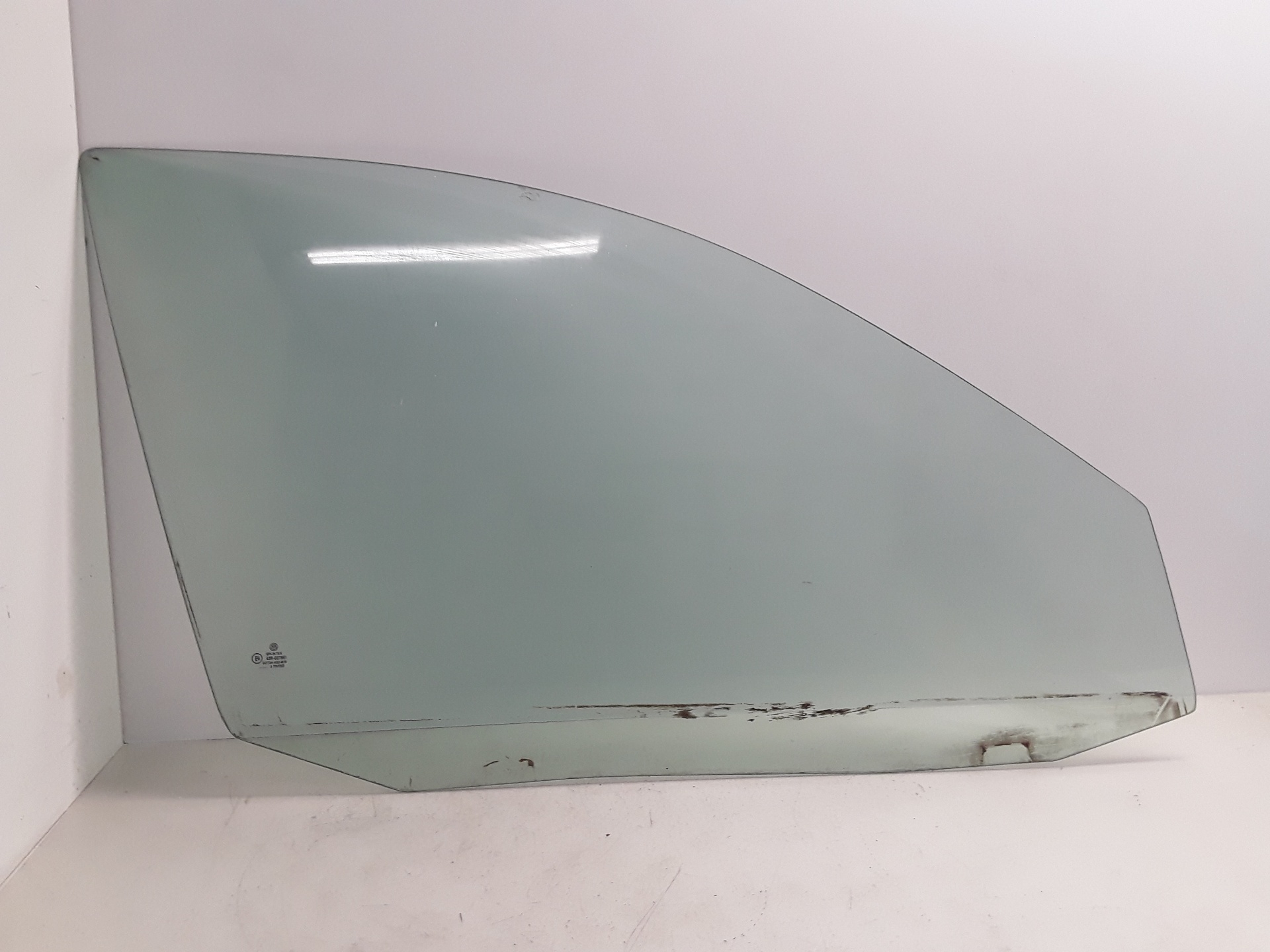 VOLKSWAGEN Bora 1 generation (1998-2005) Front Right Door Window 43R007951 25968429