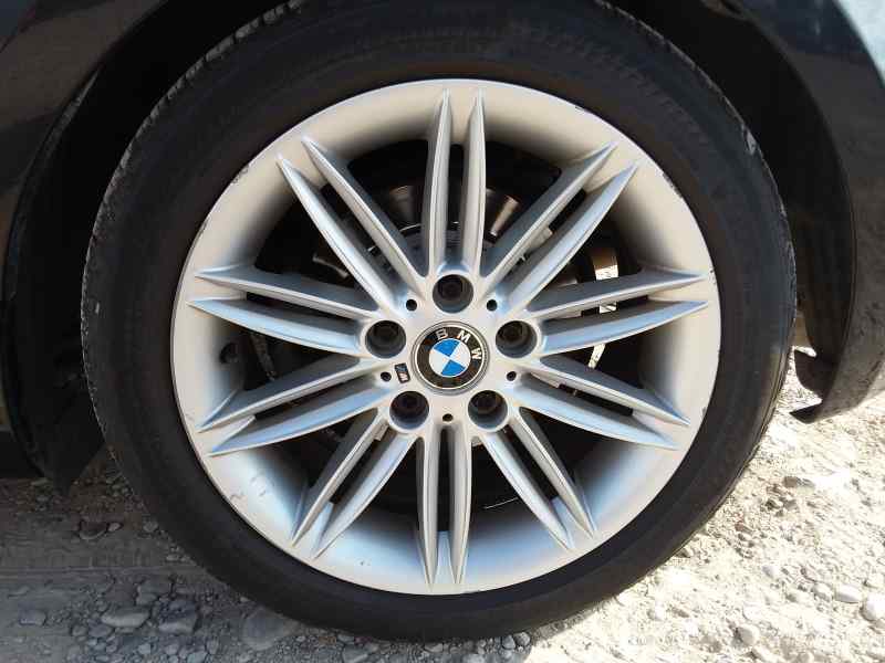 BMW 1 Series E81/E82/E87/E88 (2004-2013) Moyeu de roue avant gauche 31216764443 25594304
