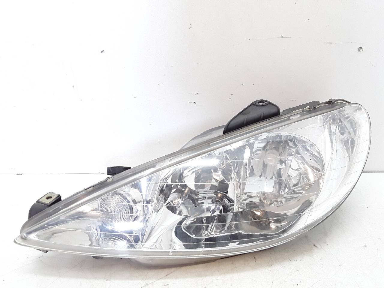 PEUGEOT 206 1 generation (1998-2009) Front Left Headlight 9628666880 19095650