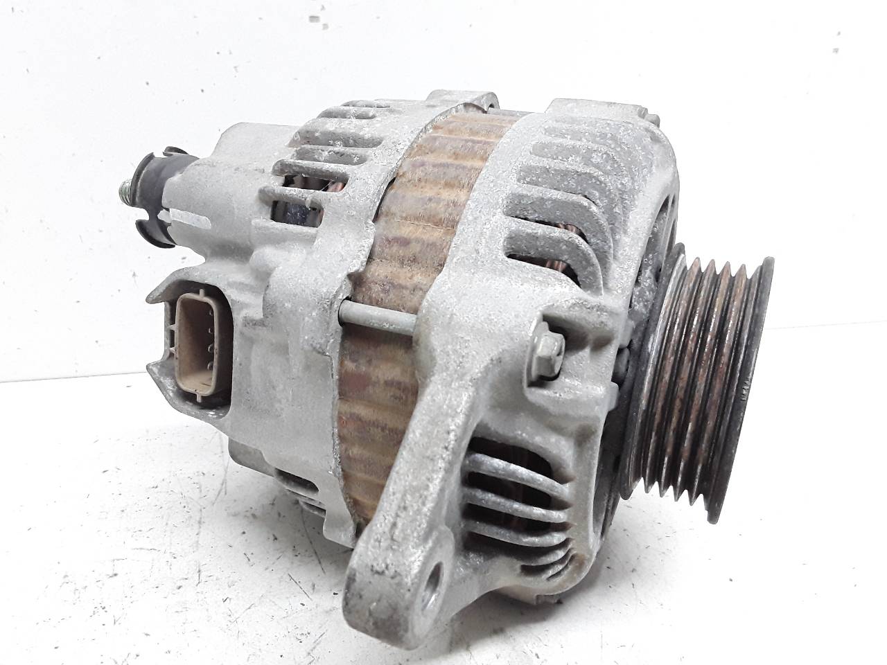 VOLKSWAGEN Colt 6 generation (2002-2013) Alternator 1800A070 18935815