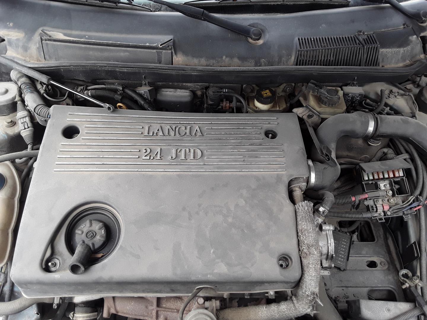 LANCIA Lybra 1 generation (1999-2006) Engine AR32501 18953364