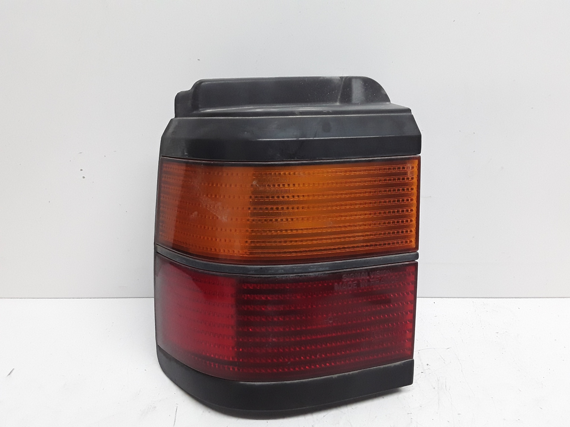 VOLKSWAGEN Passat B3 (1988-1993) Rear Left Taillight 333945111 19052394