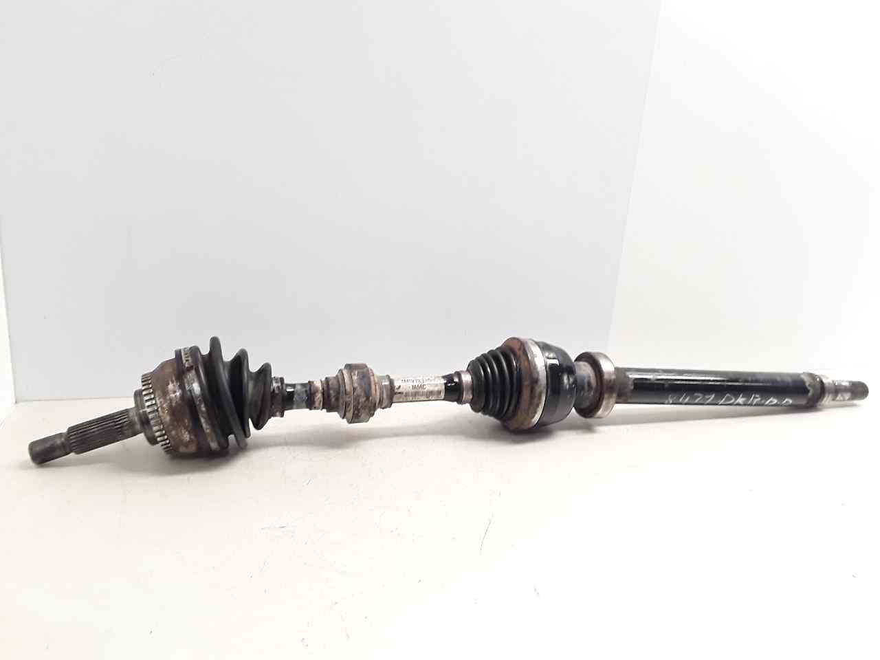 MITSUBISHI Front Right Driveshaft MR912136 25626793