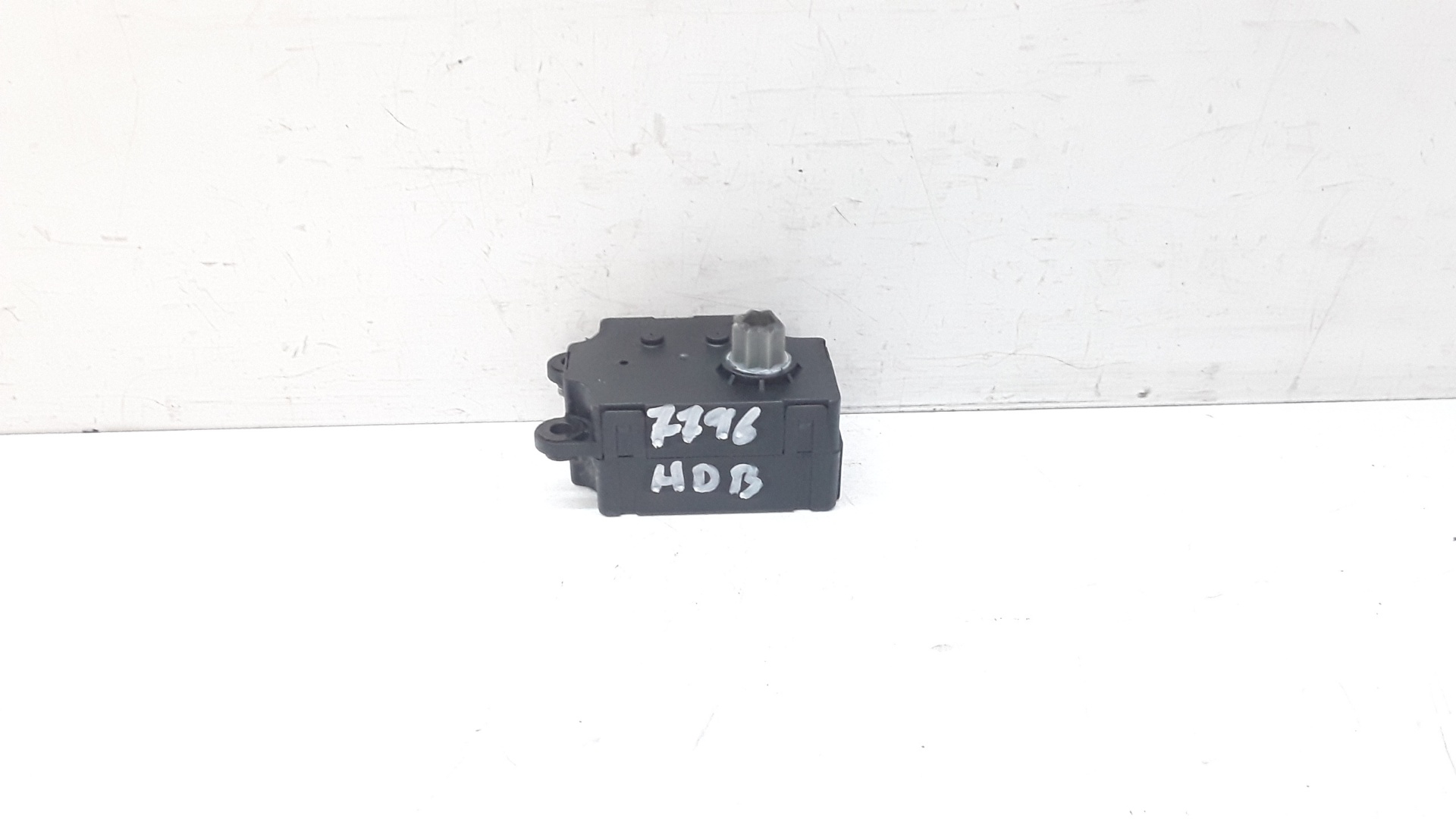 PEUGEOT 308 T9 (2013-2021) Air Conditioner Air Flow Valve Motor T1006419G 25622043