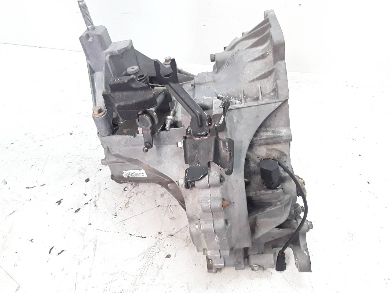 FORD Focus 1 generation (1998-2010) Gearbox 2S4R7002PA 25077715