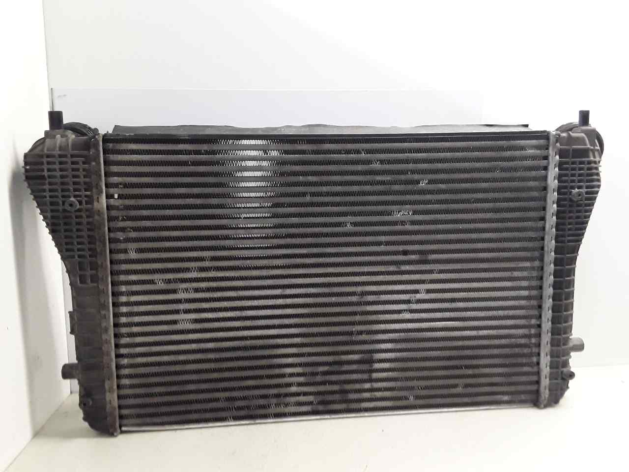 VOLKSWAGEN Golf Plus 2 generation (2009-2014) Intercooler Kylare 1K0145803 25089205