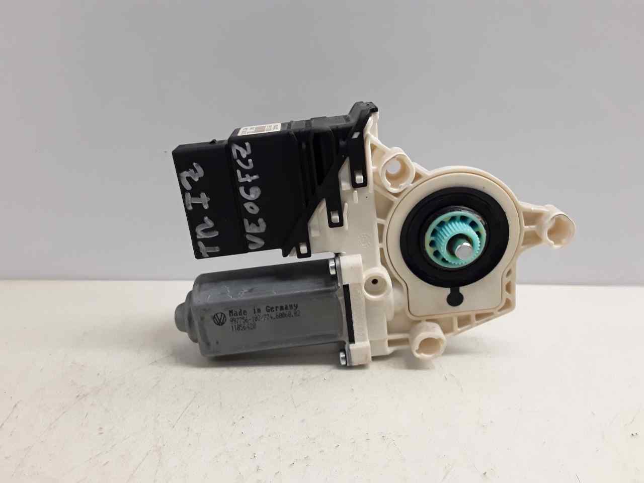 VOLKSWAGEN Passat Variant 1 generation (2010-2024) Rear Left Door Window Control Motor 974227111 25626077