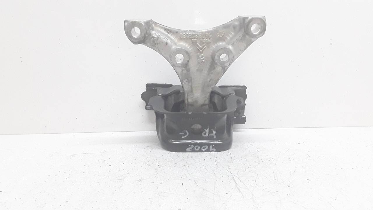 PEUGEOT 208 Peugeot 208 (2012-2015) Right Side Engine Mount 9678252080 25623500