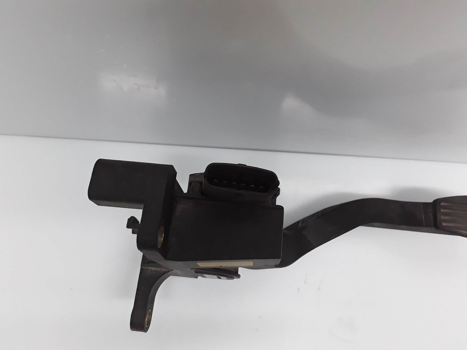 IVECO Daily 3 generation (1999-2006) Throttle Pedal 0281002632 25593278