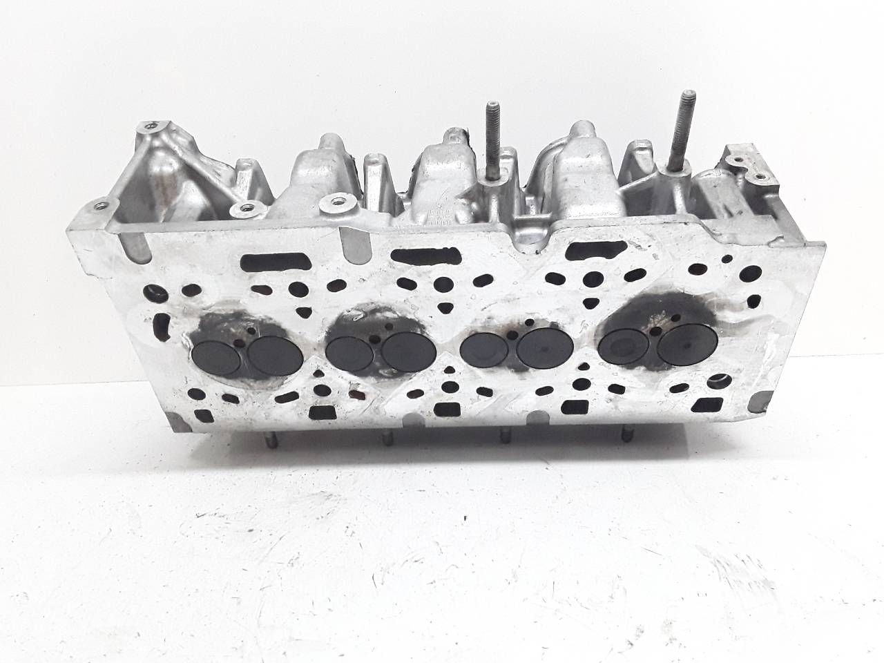 DACIA Duster 1 generation (2010-2017) Engine Cylinder Head 110421615R 19145098