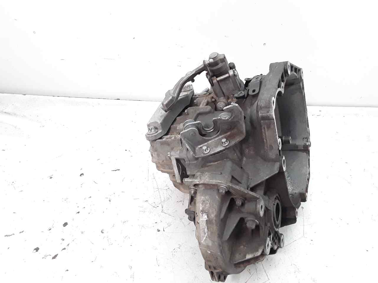 OPEL Zafira B (2005-2010) Gearbox M32019DI 25041618