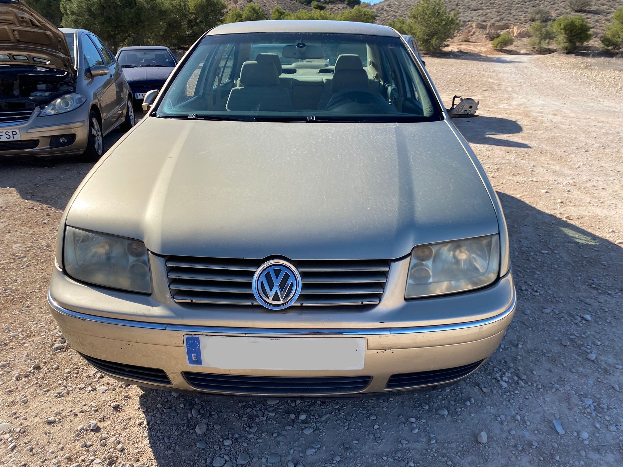 VOLKSWAGEN Bora 1 generation (1998-2005) Фортка передней правой двери 43R007951 25968429