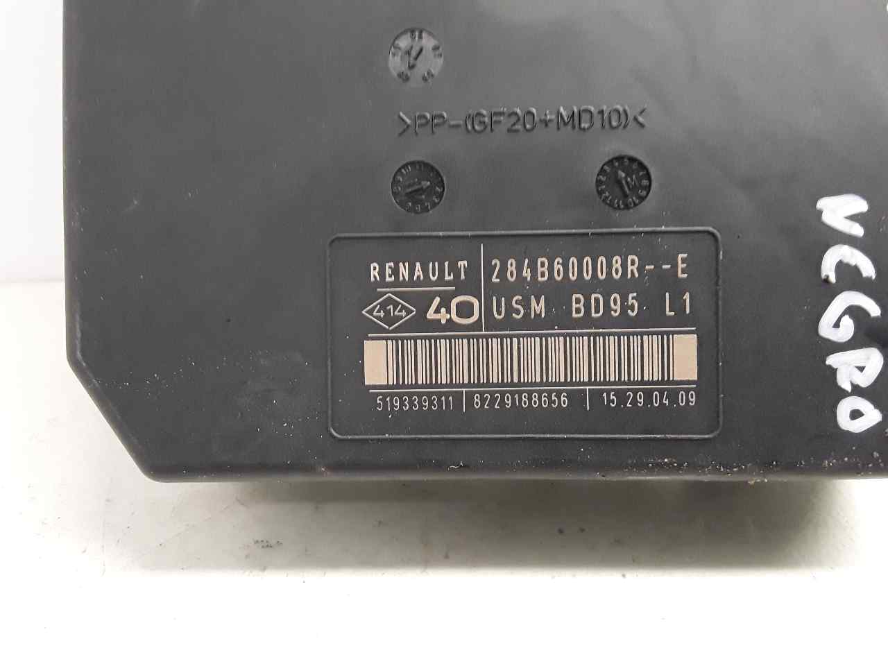 RENAULT Megane 3 generation (2008-2020) Fuse Box 284B60008R 25627429