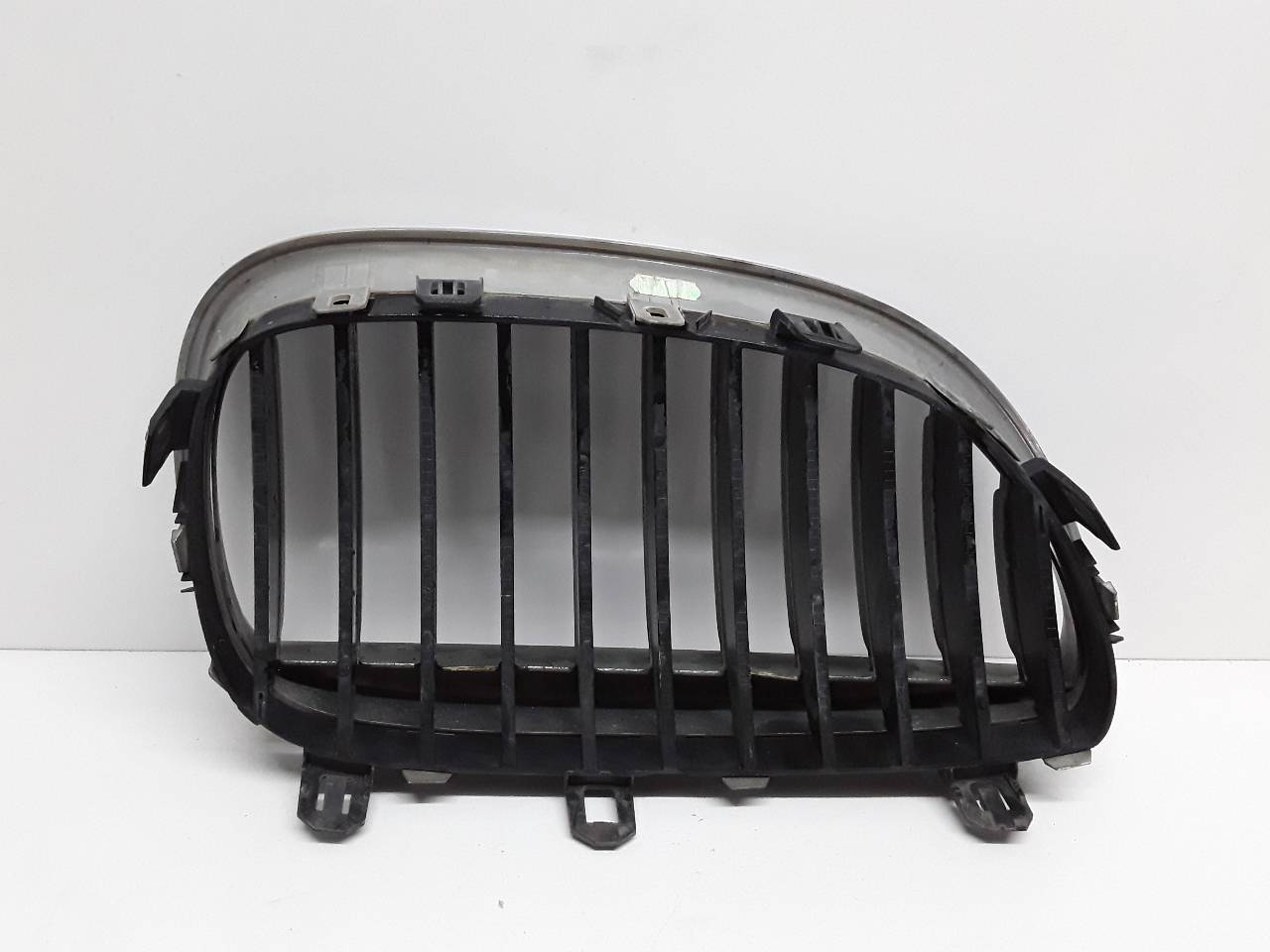 BMW 5 Series E60/E61 (2003-2010) Priekinės radiatoriaus grotelės 7065702 19038276