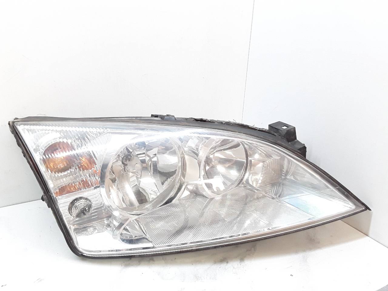 FORD Mondeo 3 generation (2000-2007) Фара передняя правая 0301174204 19143593