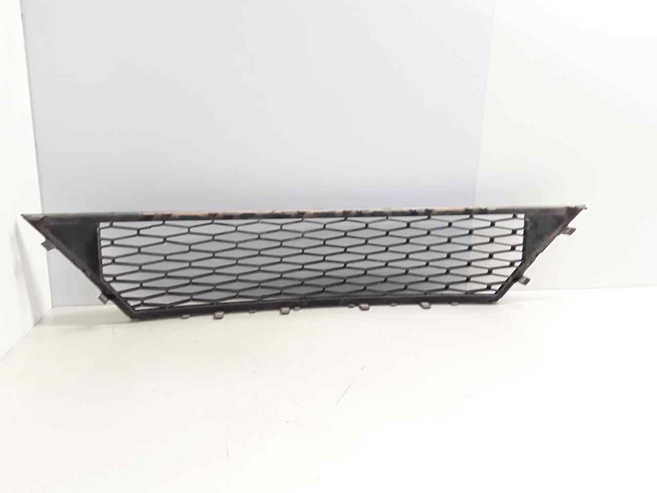 SEAT Altea 1 generation (2004-2013) Radiator Grille 5P9853667 25622050