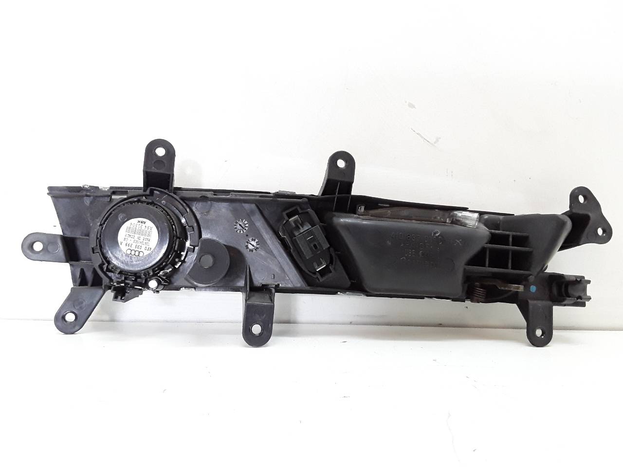 AUDI A6 C6/4F (2004-2011) Front venstre dør Innvendig håndtaksramme 4F0837019C 25613089